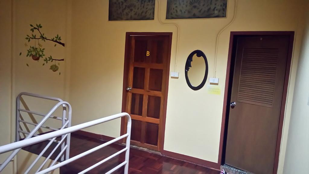Pm Guesthouse เชียงใหม่ ภายนอก รูปภาพ